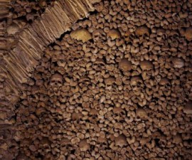 Evora - Chapel of bones by Ken & Nyetta @Wikimedia.org