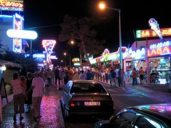 Albufeira - Nightlife by Osvaldo Gago @Wikimedia.org