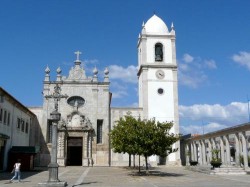 Aveiro - City Centre - Cathedral by benontherun.com @Flickr