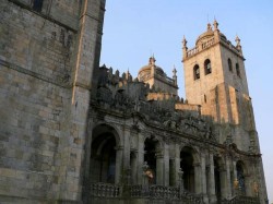 Porto - Se Cathedral Porto by Isabelleguyot @Wikimedia.org