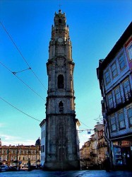 Porto - Torre dos Clerigos by Lacobrigo @Wikimedia.org